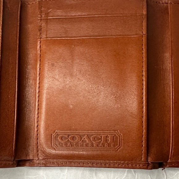 Coach Leather Wallet Tri-Fold Brown - Picture 3 of 9